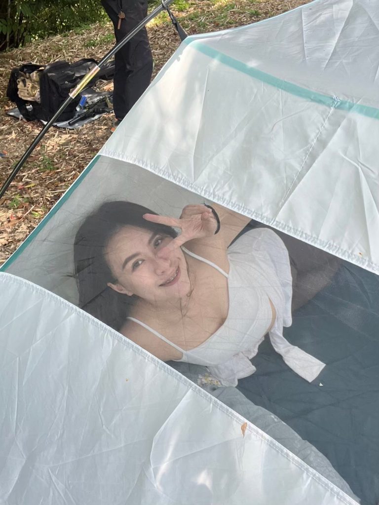 享瘦胸部也跟著瘦，柔滴隆乳解決小胸女彎腰必走光的窘境